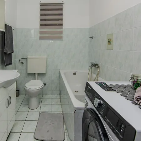 Gorgeous In Popovici With Wifi Popovici (Sibenik-Knin)