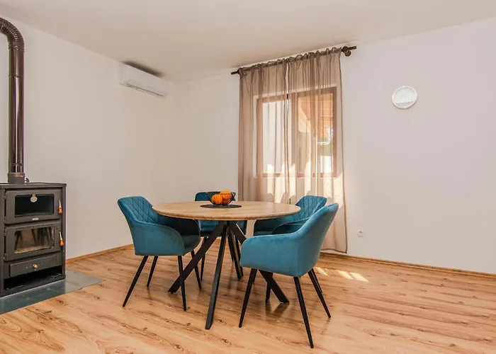 Gorgeous In Popovici With Wifi Vakantiehuis