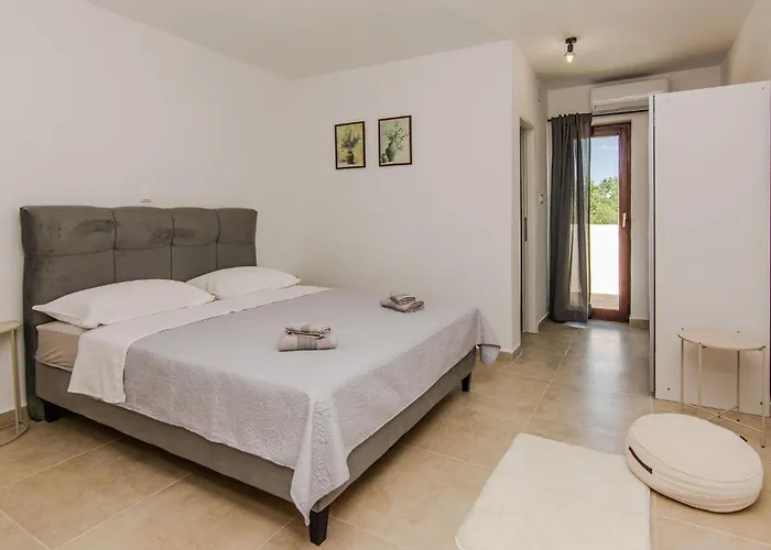 Σπίτι διακοπών Gorgeous In Popovici With Wifi